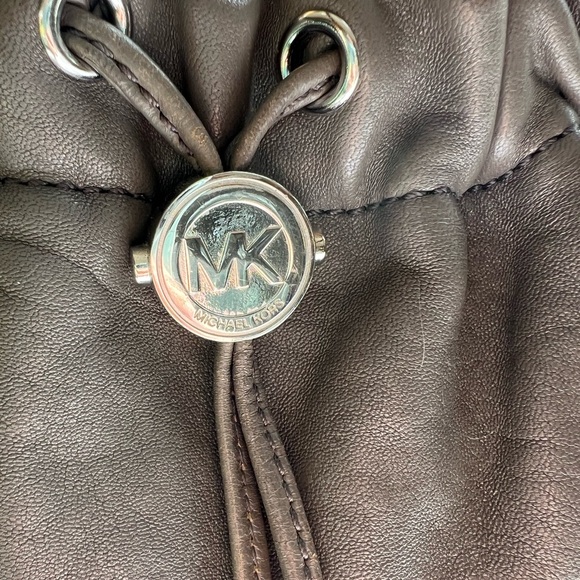 Michael Kors Small Hobo - Picture 5 of 9